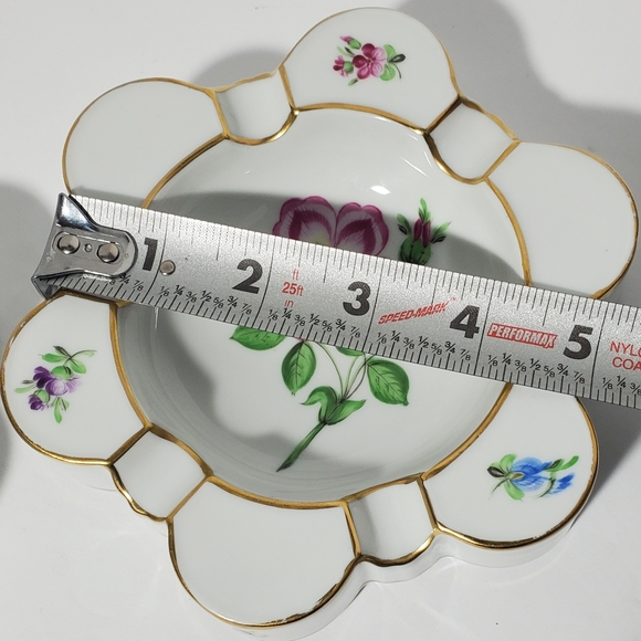 Rare Vintage Pair of Herend Hand Painted Cigar Ashtrays - Picture 10 of 10